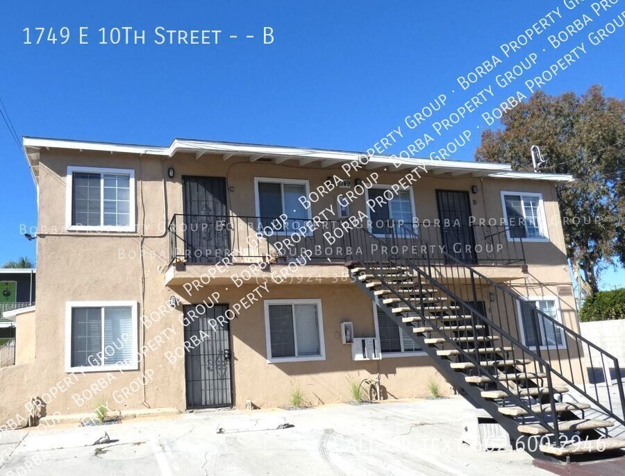 1749 E 10th St in Long Beach, CA - Building Photo