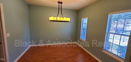 104 Wellspring Dr in Holly Springs, NC - Building Photo - Building Photo