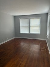 4957 Hull St in Skokie, IL - Building Photo - Building Photo