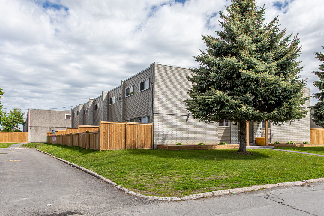 The Elm in Ottawa, ON - Building Photo