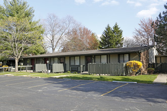 Hunter Glen Apartments in Springfield, IL - Building Photo - Building Photo