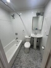 625 Gramatan Ave in Mount Vernon, NY - Building Photo - Building Photo