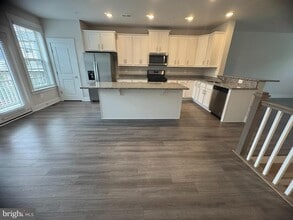 203 Pomegranate Ln in Frederick, MD - Building Photo - Building Photo