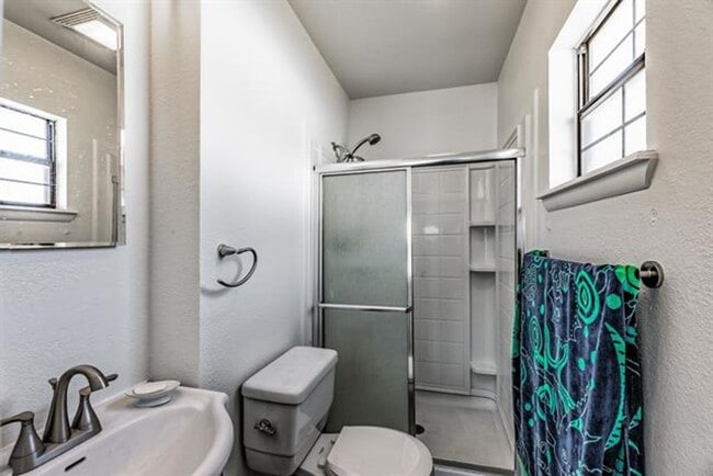 2424 Nevada Dr in Alamogordo, NM - Building Photo - Building Photo