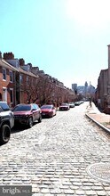 659 Stirling St in Baltimore, MD - Foto de edificio - Building Photo