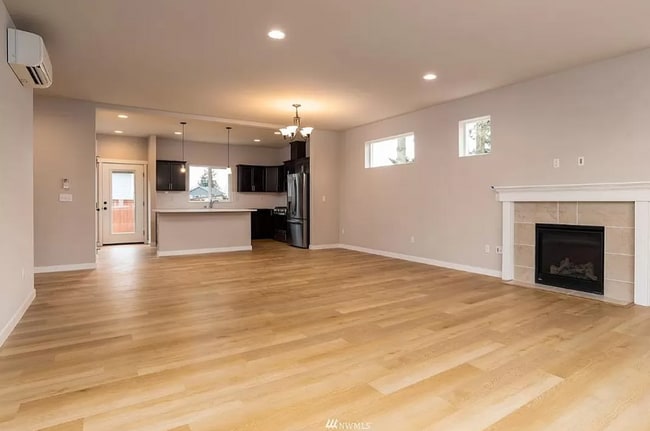 122 N Trl Rd in Sedro Woolley, WA - Building Photo - Building Photo