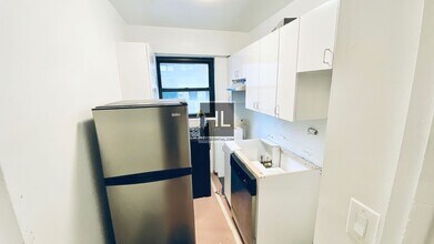 EAST 35 STREET in New York, NY - Foto de edificio - Building Photo