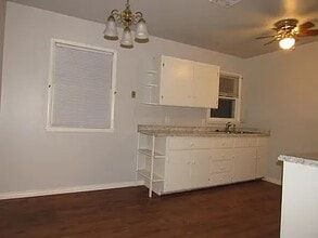 1813 W 21st St in Joplin, MO - Building Photo - Building Photo