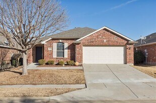 1617 Nighthawk Dr in Little Elm, TX - Building Photo