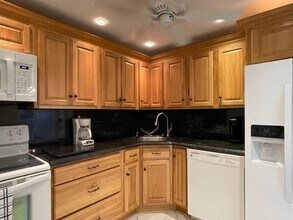 305 N Pompano Beach Blvd in Pompano Beach, FL - Building Photo - Building Photo