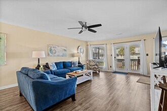 1217 Ocean Blvd S in Surfside Beach, SC - Building Photo - Building Photo