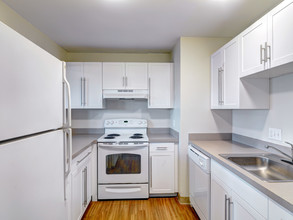 Chapman House Apartments in Boston, MA - Building Photo - Building Photo