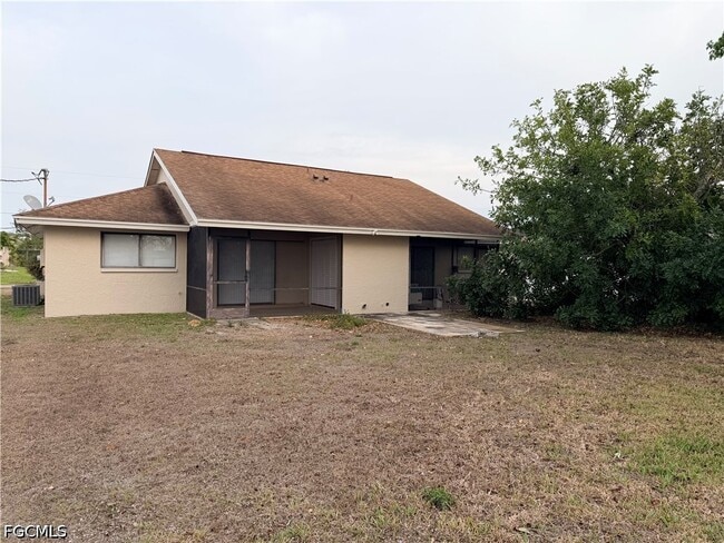property at 1714 SW 15th Pl