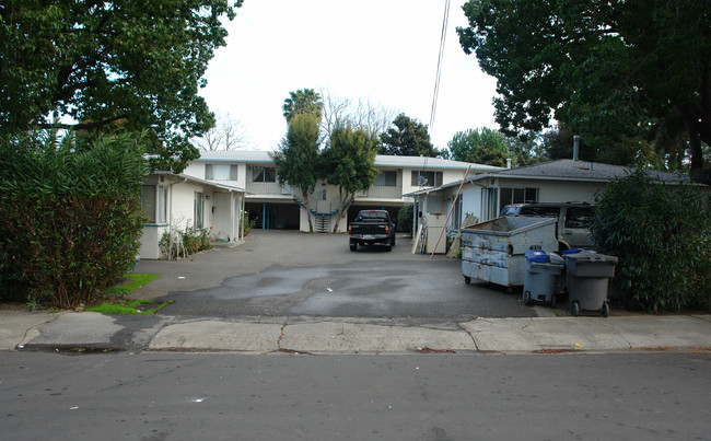 301-309 Higdon Ave in Mountain View, CA - Building Photo - Building Photo