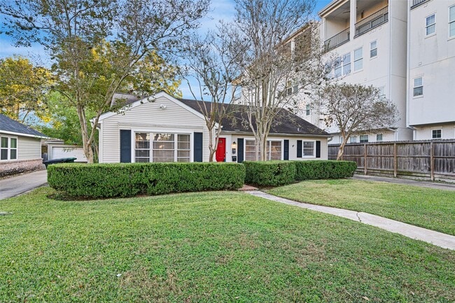 2501 Dorrington St in Houston, TX - Building Photo - Building Photo