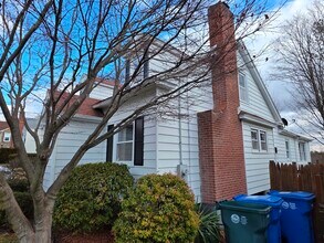 19 Lakeview Ave in Hamden, CT - Building Photo - Building Photo