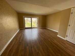 1507 18th Ave in Silvis, IL - Foto de edificio - Building Photo