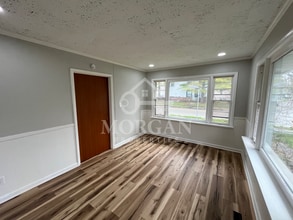 815 S Main St, Unit A in New Castle, IN - Foto de edificio - Building Photo