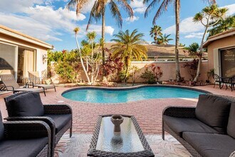 2488 Eagle Run Dr in Weston, FL - Building Photo - Building Photo