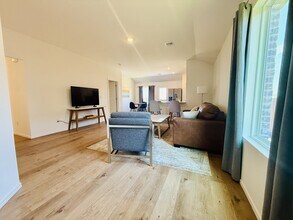 5941 Bradford Pear Ln in Edmond, OK - Building Photo - Building Photo