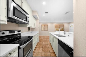9856 Buena Vista Ave in Santee, CA - Foto de edificio - Building Photo