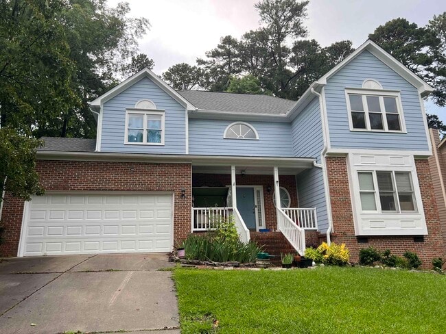 110 Covington Square Dr in Cary, NC - Building Photo - Building Photo