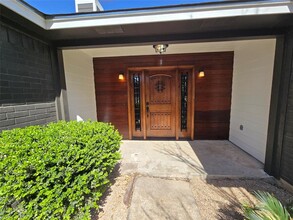 5306 Lark Creek Dr in Austin, TX - Building Photo - Building Photo