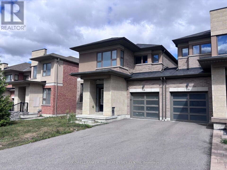 118 Vanier St in Whitby, ON - Building Photo
