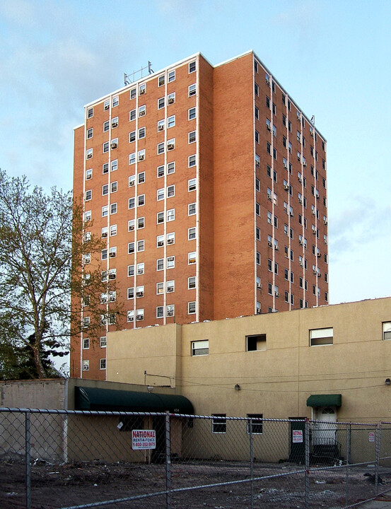 John F. Kennedy Tower in West New York, NJ - Building Photo