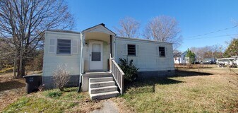 1125 Hern Ave in Greensboro, NC - Building Photo