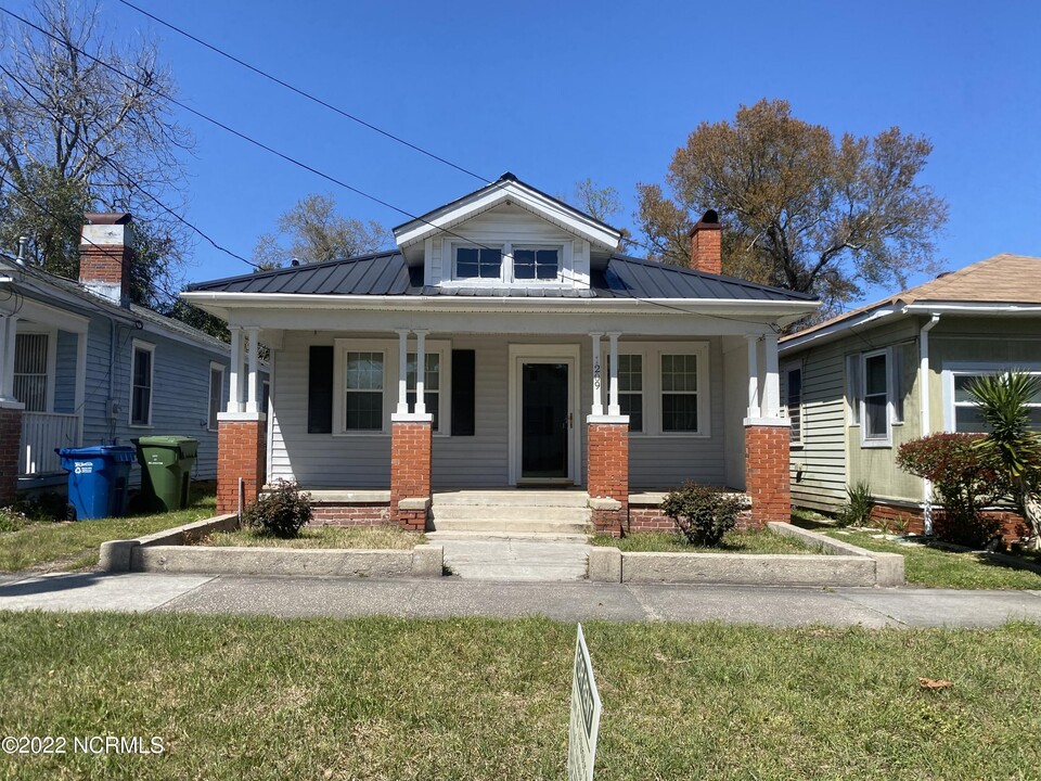 1209 Orange St in Wilmington, NC - Building Photo