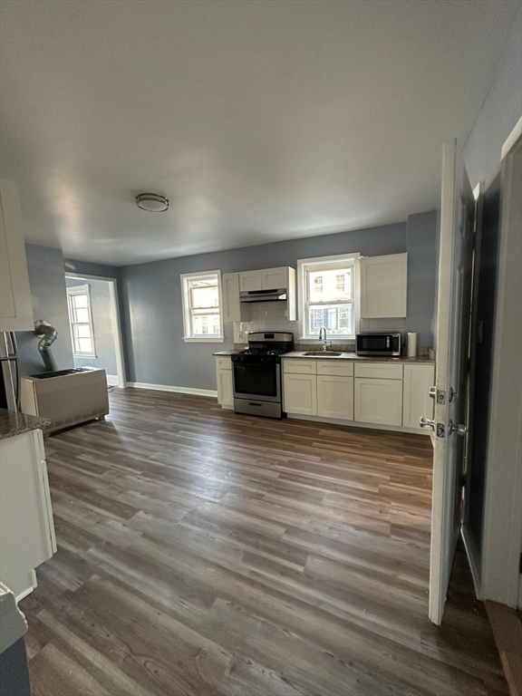3 Bannister St, Unit 2 in New Bedford, MA - Building Photo - Building Photo