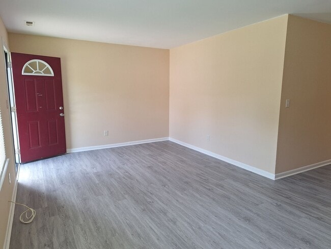 1127 Rowe St in Hampton, VA - Building Photo - Building Photo