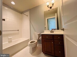 3152 Yeager Dr in Herndon, VA - Building Photo - Building Photo