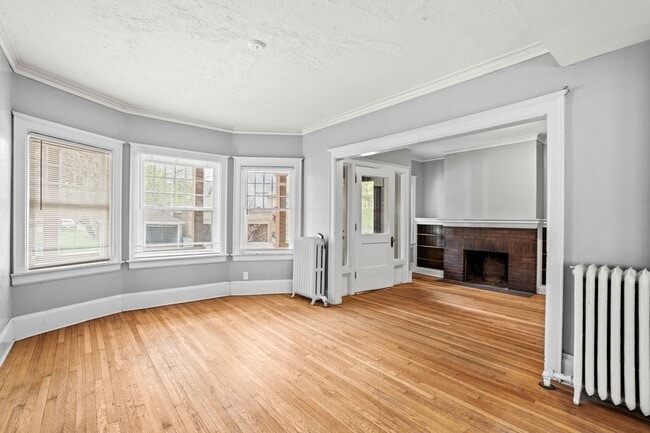 2118 E Linnwood Ave in Milwaukee, WI - Building Photo - Building Photo