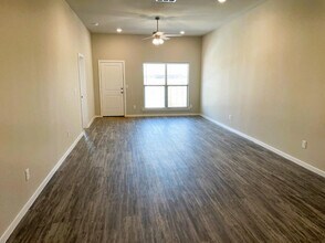 1915 Langford Ave in Lubbock, TX - Building Photo - Building Photo