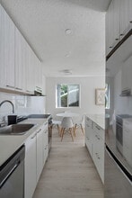 55 E 12th Ave in Vancouver, BC - Building Photo - Building Photo