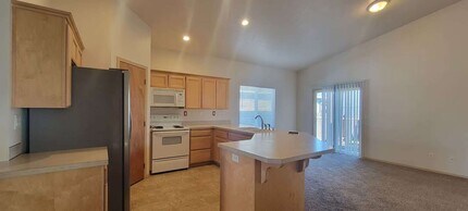 3842 SE Ryunkin St in Albany, OR - Building Photo - Building Photo