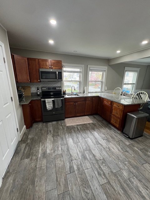 property at 23 Williams St