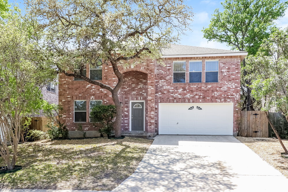 11015 Cedar Park in San Antonio, TX - Building Photo