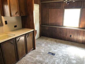 1145 Hendersonville Rd in Stoneboro, PA - Foto de edificio - Building Photo