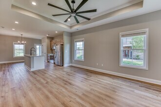 307 Monroe Dr in Bristol, TN - Building Photo - Building Photo