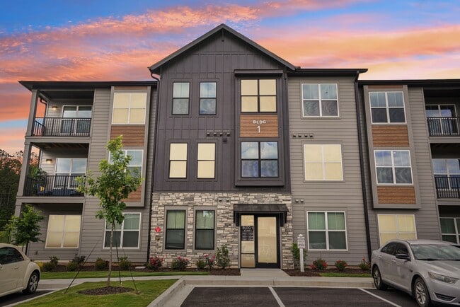 The Pullman Luxury Apartments in Atlanta, GA - Building Photo - Building Photo