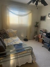 32 N Albert St in Mount Prospect, IL - Building Photo - Building Photo