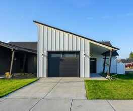7917 N Mocha Lp in Coeur d'Alene, ID - Building Photo - Building Photo