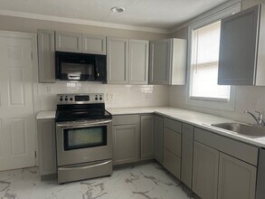54 Washington Rd-Unit -2 in Springfield, MA - Building Photo - Building Photo