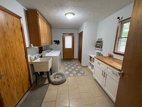 612 Acorn Pl in Cuyahoga Falls, OH - Building Photo - Building Photo