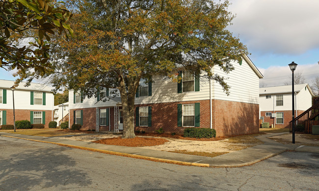 Columbia Garden Apartments in Columbia, SC - Foto de edificio - Building Photo