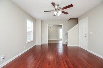 1145 Phelissa Dr in La Vergne, TN - Building Photo - Building Photo