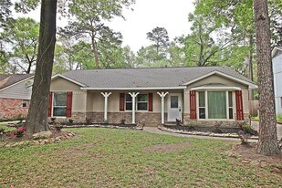 2074 Shadow Rock Dr in Houston, TX - Building Photo